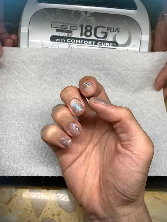 https://cdn.salonspotlight.com/photos/JDdUOFPi0FNwpHwkkTws/c0659603-764f-45ee-8b04-99762e3fd0e1_720x720