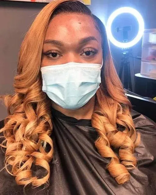 https://cdn.salonspotlight.com/photos/JIR6k9c35OapxutKJ4KX/8f8d40db-d15f-49e5-b684-6db5d2decc3b_720x720
