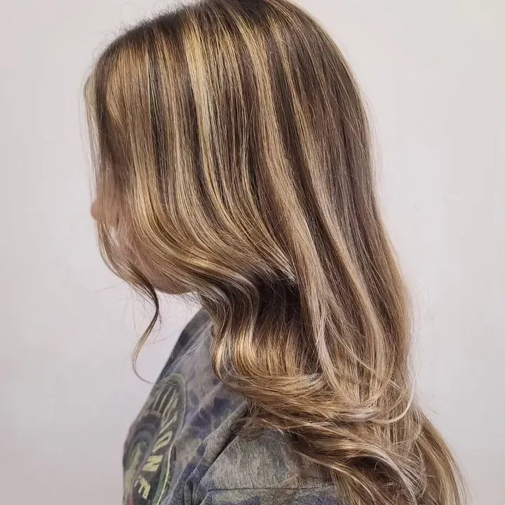 https://cdn.salonspotlight.com/photos/JcxqTfKn0AursgZ1hSLR/c863d0cf-0b66-450c-96be-ced4b7f9e830_720x720