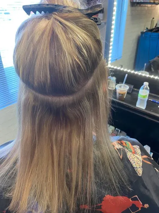 https://cdn.salonspotlight.com/photos/JdKYr8dNqqfyrtIVB0Po/5e524555-4572-4e30-8d95-0e778bad23e1_720x720