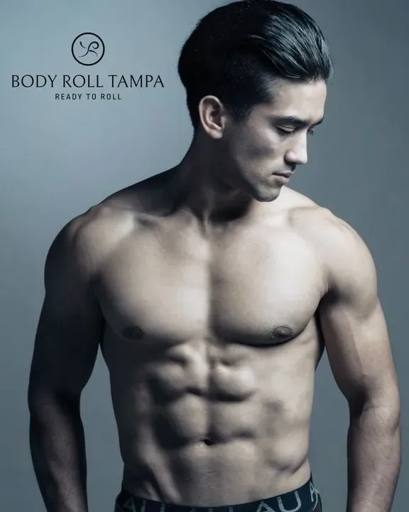 https://cdn.salonspotlight.com/photos/JnbzkgRr4aE77P2BiSlm/21c22238-5616-4e76-9b61-87fda05b559f_720x720