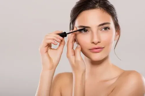 https://cdn.salonspotlight.com/photos/Jo54W4LVfRlosWq8mGyu/207585b1-fac8-4fb2-989a-fb885130251b_720x720