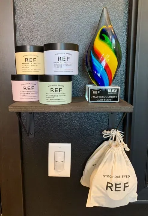 https://cdn.salonspotlight.com/photos/Jqwb2mCVfcm5AVCL521J/534fcf4c-455d-4e2c-bbbd-fbcdf1e7aa05_720x720