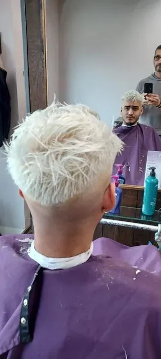 https://cdn.salonspotlight.com/photos/JsLBxrEFyo4wT7rmncwd/4128012b-4c80-464f-a5e0-c8bd10e66f7e_720x720