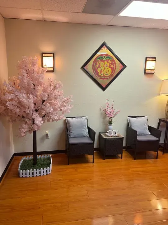 https://cdn.salonspotlight.com/photos/Jx9gTTNS2A0QUYWN6IaY/e9c16b24-5230-4452-8268-f788e9a9608d_720x720