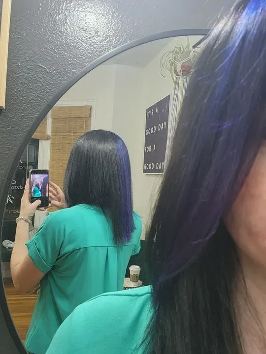 https://cdn.salonspotlight.com/photos/JzMrVV8O3Y8gYlUVLKiE/dcb5a0ec-fa2d-4adc-8a9d-ccdbd7ed7f08_720x720