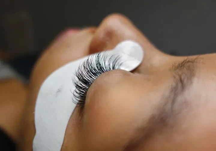 https://cdn.salonspotlight.com/photos/K1lF37n7QSIFA1EO3FCo/1695da8c-d92c-45dc-b285-ae5921ea2b3b_720x720