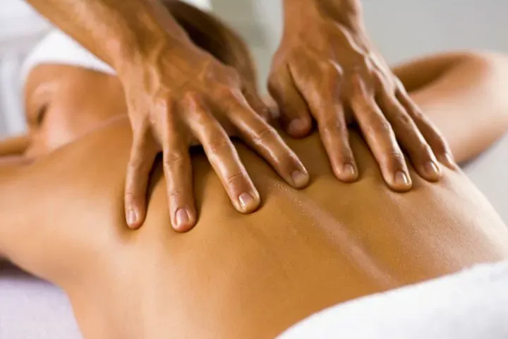 https://cdn.salonspotlight.com/photos/K68rX78hjY9xHWhzt63T/13114e13-5953-4434-88e7-31ed68c9c38c_720x720