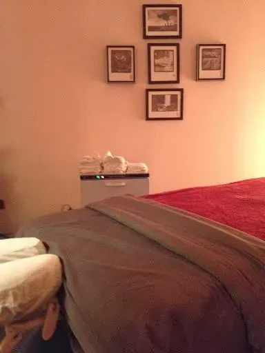 https://cdn.salonspotlight.com/photos/K68rX78hjY9xHWhzt63T/9520362a-fb14-47a5-b02f-cd37ab3e8a94_720x720