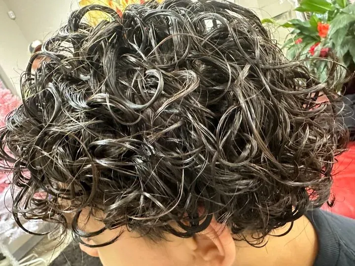 https://cdn.salonspotlight.com/photos/KACw0o3E2obUuHcam93t/9cbba67b-95bc-47b5-b715-6ecd5ff4d11d_720x720