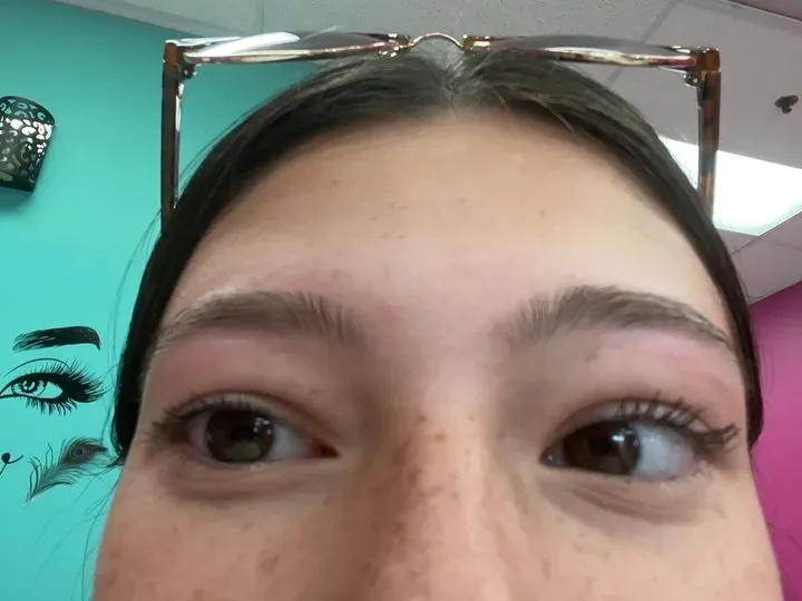https://cdn.salonspotlight.com/photos/KBN1ZsJINCJVGJwRSRq7/6b5aa599-5a01-4cd1-a51d-9644ab3f642a_720x720