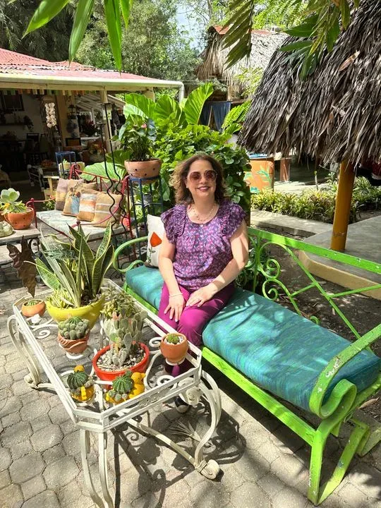 https://cdn.salonspotlight.com/photos/KFimBk5agtHhzV9oXOoE/8888d87f-2cf5-4c13-b6ee-dd8b636b77ce_720x720