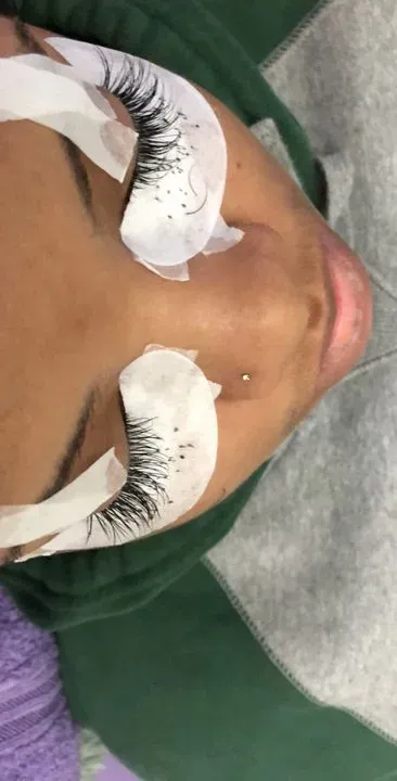 https://cdn.salonspotlight.com/photos/KKfKVQS0qdwePlE3RIQg/eb3486a2-7d06-4379-8587-0c204a6a0a1a_720x720
