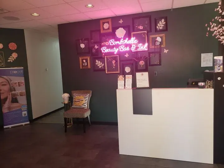 https://cdn.salonspotlight.com/photos/KNUKaKPELeSSU5PkVZem/e1f17631-5161-4ff4-b755-de93e16f431e_720x720