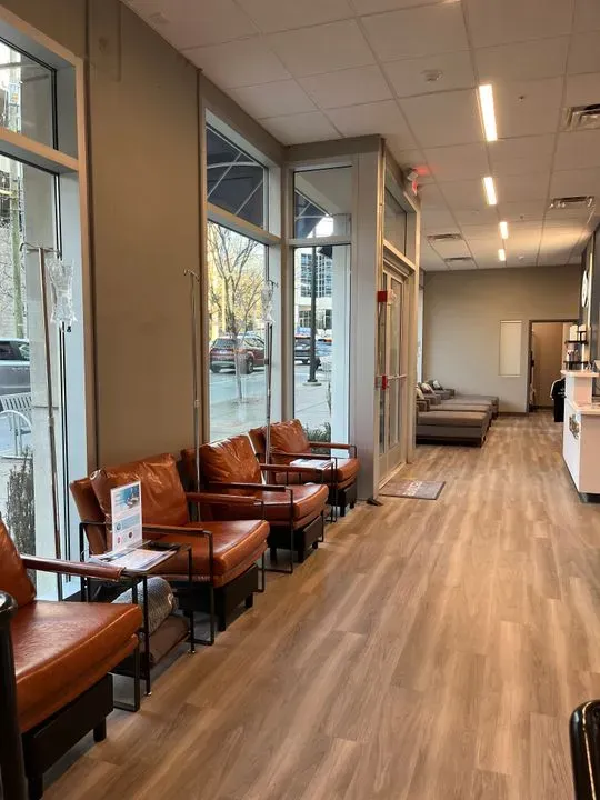 https://cdn.salonspotlight.com/photos/KOBS8GNbrcMDpRttB8k9/1aba4e5c-237b-4350-b40e-195d54a8062e_720x720