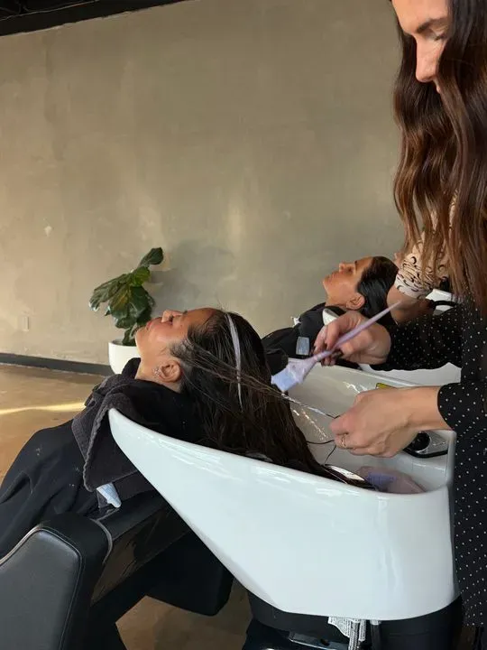 https://cdn.salonspotlight.com/photos/KRNuh4rStdv7RRJ7TYk5/2602067e-dbe2-496d-8ef7-f0a8cd1f1ede_720x720
