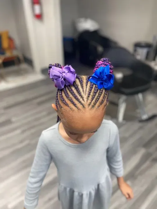 https://cdn.salonspotlight.com/photos/KX1Wb3XzqnbeIQrpLX5U/a4513f48-1492-4568-9315-922ddf8a975c_720x720
