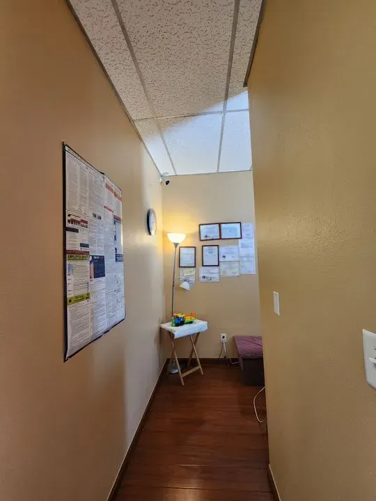 https://cdn.salonspotlight.com/photos/KfT3aVGkNlvb80FB6h3s/2e2aea66-b9b3-4598-9f30-90caea3589e9_720x720