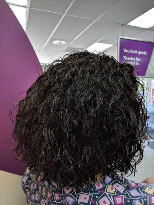 https://cdn.salonspotlight.com/photos/KgdcjTZXQH6EraHMdp3R/146b3b0c-9b69-4da5-a702-ed87c4587df5_720x720
