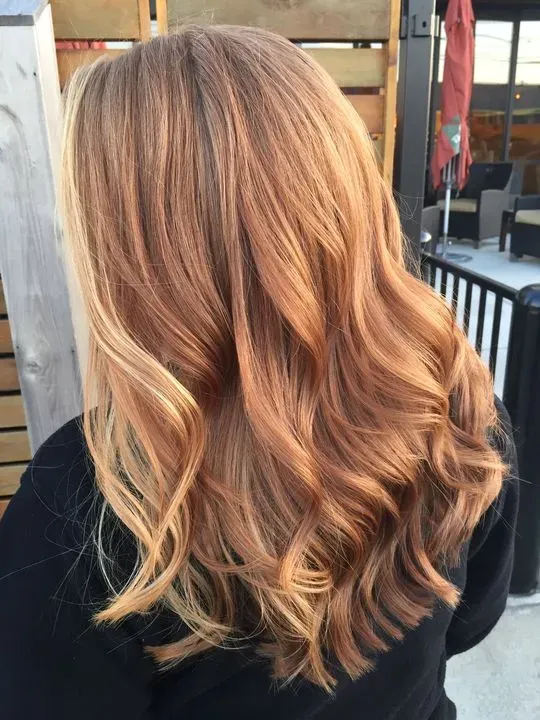 https://cdn.salonspotlight.com/photos/Kp782TR0h2MdMTNBpHkC/f7d1b112-e8aa-4471-bc0f-c937a6d4becf_720x720