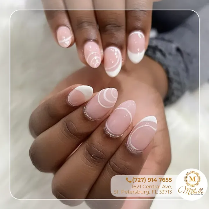 https://cdn.salonspotlight.com/photos/KrEbFTF5AYiPkO7H1Zi6/15cd627f-b237-421a-8c04-ebe3167c22de_720x720