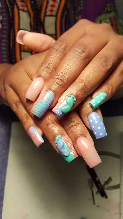 https://cdn.salonspotlight.com/photos/KsoKoRsTyJY1cGsQhDRY/5ae045af-3b5a-4e20-922a-84e3e8f045a1_720x720
