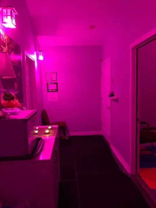 https://cdn.salonspotlight.com/photos/KusI5nRcbFUuJ9reclML/41c8674d-e254-436e-9dc8-8f7f2de53dbd_720x720