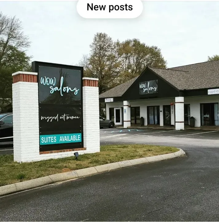 https://cdn.salonspotlight.com/photos/KvObaNwevmcSBepyPbq9/7a7e5e97-d0d4-4565-9b37-1a0dc4e85d9e_720x720
