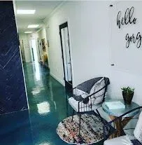 https://cdn.salonspotlight.com/photos/KvObaNwevmcSBepyPbq9/c6b40291-4b76-4a4c-b910-8fd80926abc1_720x720
