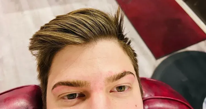 https://cdn.salonspotlight.com/photos/L0g5VnfprdXWVswsCCVB/65b45b26-2655-4bc3-aafa-3f062866a43f_720x720