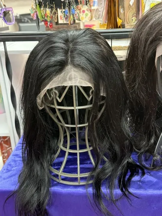https://cdn.salonspotlight.com/photos/L1UT2Ij60kvl16lgl2A4/3fed8d18-5068-4564-bd21-f8c71a16dbb2_720x720