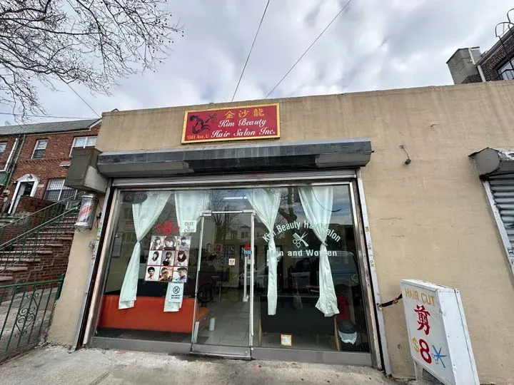 https://cdn.salonspotlight.com/photos/L83GP6B3pyEAXJ7mNlX2/3fc7ddb6-c4b7-49d2-b993-fa4040401557_720x720