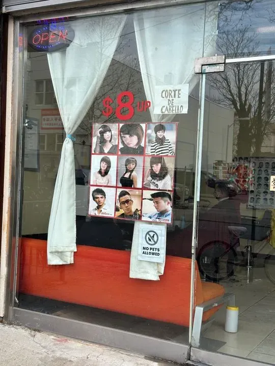 https://cdn.salonspotlight.com/photos/L83GP6B3pyEAXJ7mNlX2/abb7d9aa-efce-4be4-b31a-3b4e8a25a640_720x720