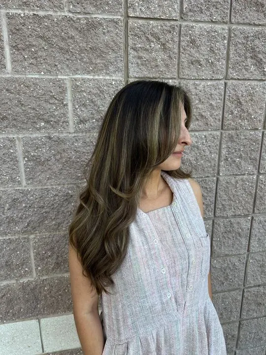 https://cdn.salonspotlight.com/photos/L8h9imqaPPQVvr6uV74Z/fe2edfb1-bae4-41c0-af21-eae1ef5f2ea7_720x720