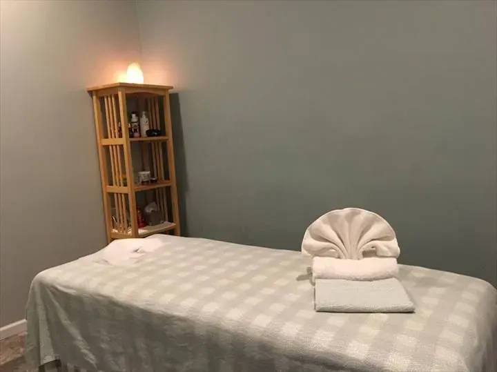https://cdn.salonspotlight.com/photos/L974f8J4bB1yrpy02WoD/656d1a15-600d-4ef5-b419-e2ff2c748581_720x720