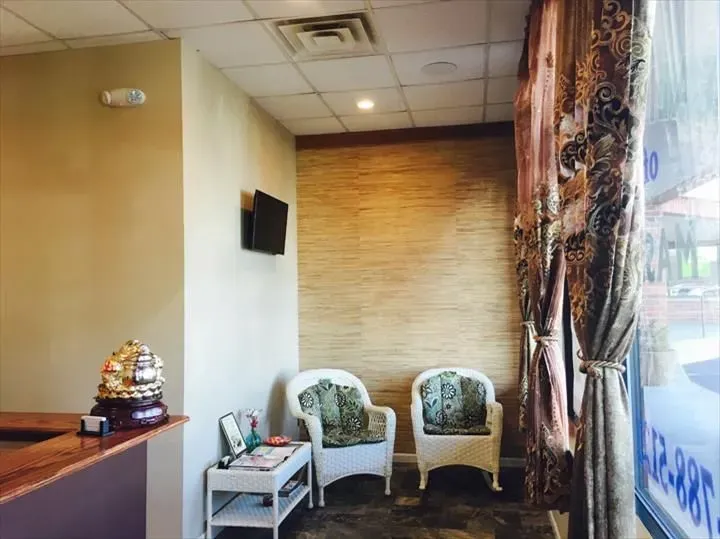 https://cdn.salonspotlight.com/photos/L974f8J4bB1yrpy02WoD/f7621141-9674-4b80-85ab-686b505724fd_720x720