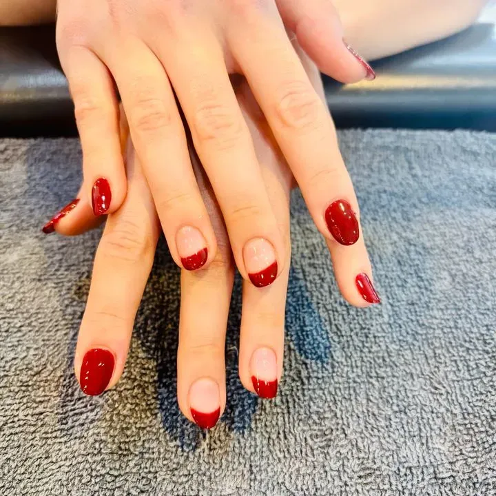 https://cdn.salonspotlight.com/photos/L9jLkSPVE5bEbtW6UeTG/14a38f6f-95ca-4768-b577-b970731ac8b0_720x720