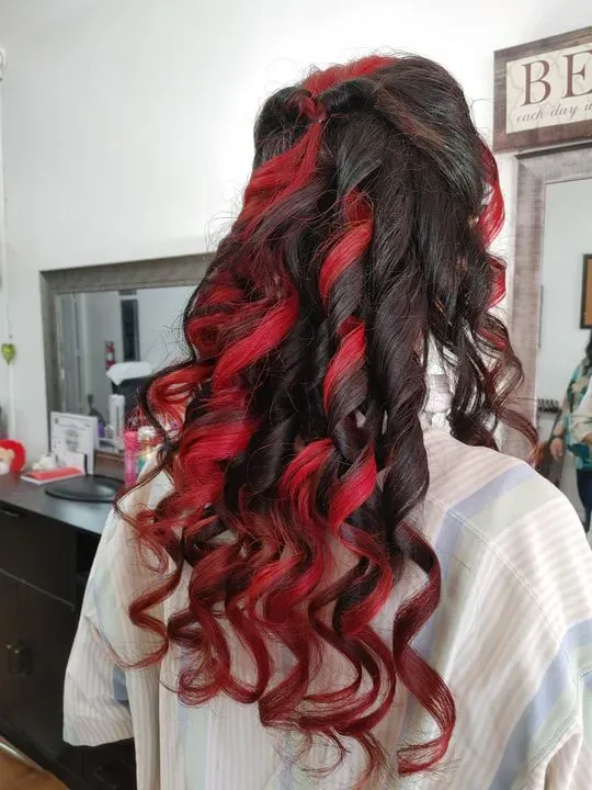 https://cdn.salonspotlight.com/photos/LA4JS9EuaTUVizggJTn0/473b8605-d415-40ca-9fa6-d41979d4aca2_720x720