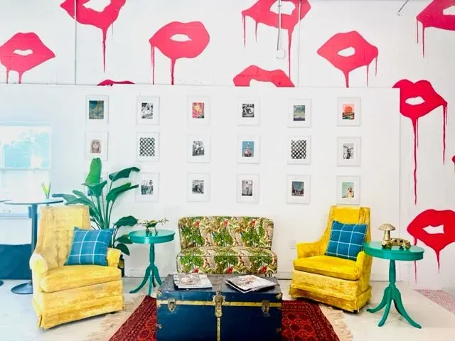 https://cdn.salonspotlight.com/photos/LAaD6AG4cEjfIUoARyZt/f0773b4b-ec5f-43a9-9def-d481d22c0e01_720x720