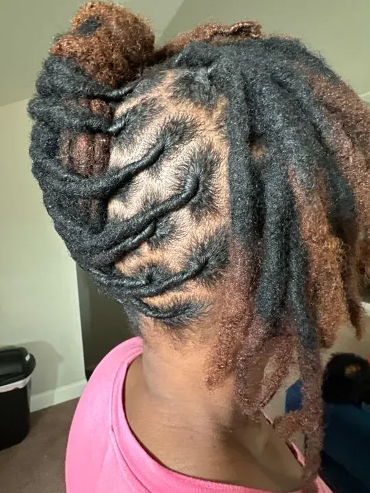 https://cdn.salonspotlight.com/photos/LEVzEJXhRmcW0KMihXbb/52a648a0-fd70-4538-994b-c8bf9d4b7a25_720x720