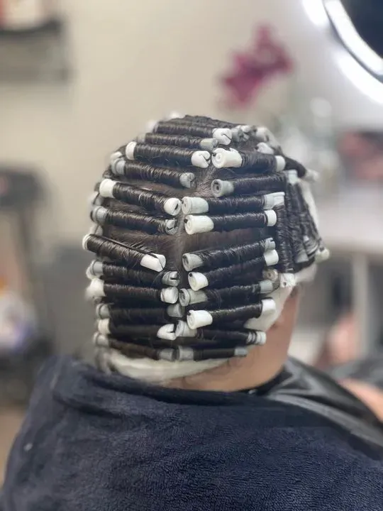 https://cdn.salonspotlight.com/photos/LKD9WLZPzfLPC7XSiqxd/87fa8012-d4ec-4914-a06b-0cb49bd6f6d7_720x720