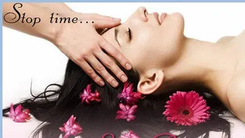 https://cdn.salonspotlight.com/photos/LO3y3SWBZW8QzQDdhg70/5bcc1c0d-13ea-4e68-8774-40217a2509e1_720x720