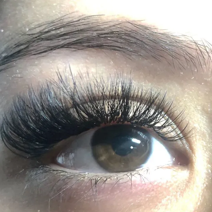 https://cdn.salonspotlight.com/photos/LO9x3EtxpyMRuJp0esWH/a9ff584f-feb4-40dd-aad7-e7b26237c0b8_720x720