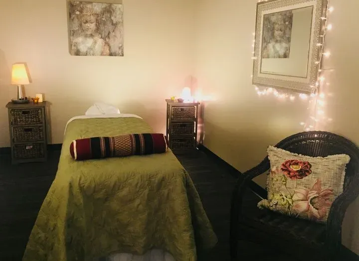 https://cdn.salonspotlight.com/photos/LOSCSfqGFKXnDaZg3bJ1/fff12484-c3bf-445c-9ba2-060a26c578a8_720x720