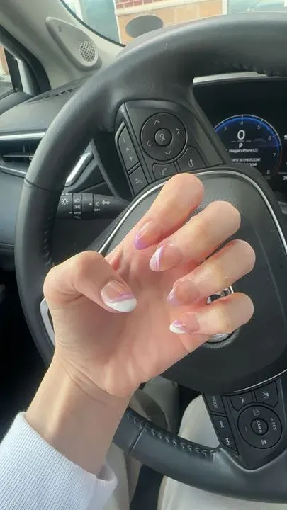 https://cdn.salonspotlight.com/photos/LQFj4JNgl0O4Ilesznwo/e1765e95-3ce3-47d4-afe4-f3eca79d4143_720x720