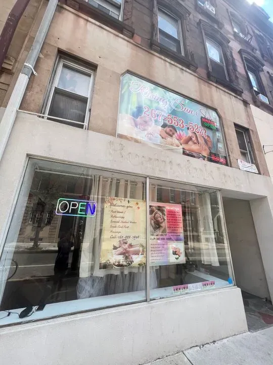 https://cdn.salonspotlight.com/photos/LSTj9XEi3Z5ErMzQZVZl/83940551-8379-473a-ac8b-4010bae2d503_720x720