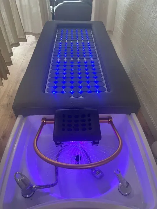 https://cdn.salonspotlight.com/photos/LSTj9XEi3Z5ErMzQZVZl/b2f37f36-6d9e-4be3-aa3e-a7c3b8cc73ad_720x720
