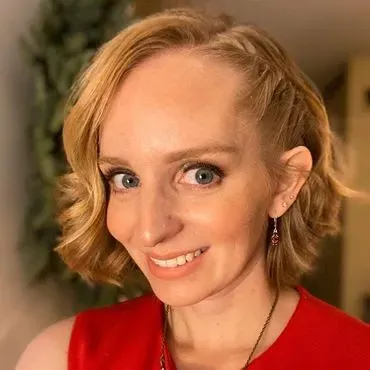 https://cdn.salonspotlight.com/photos/LSwTVxaQMGrHMxq4eBZd/041b8867-aa8d-4cd9-ad41-e00ecd453e52_720x720