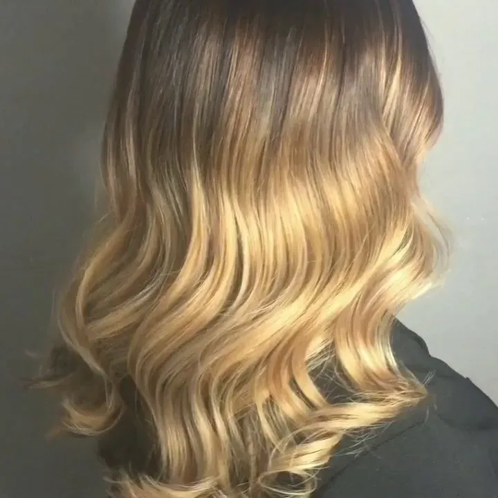 https://cdn.salonspotlight.com/photos/LVHWJbGK1DHFXH3MKVk5/35b83dca-c01e-4ff8-8a85-bbbe370e0f93_720x720