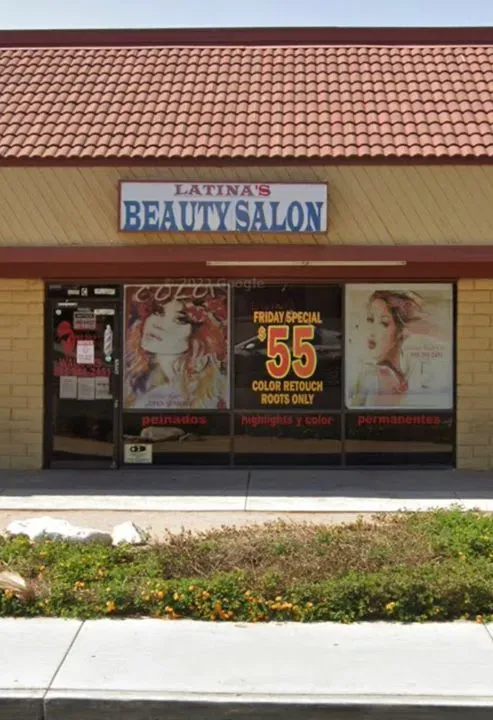 https://cdn.salonspotlight.com/photos/LXU59jJBeGvrVRXYpkRl/10e796e5-d5c5-4391-8fb8-a099ae4cf827_720x720